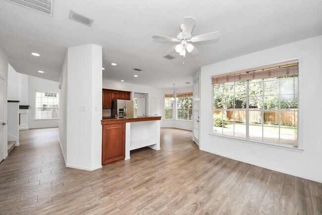 Building Photo - 103 Lakeridge Dr