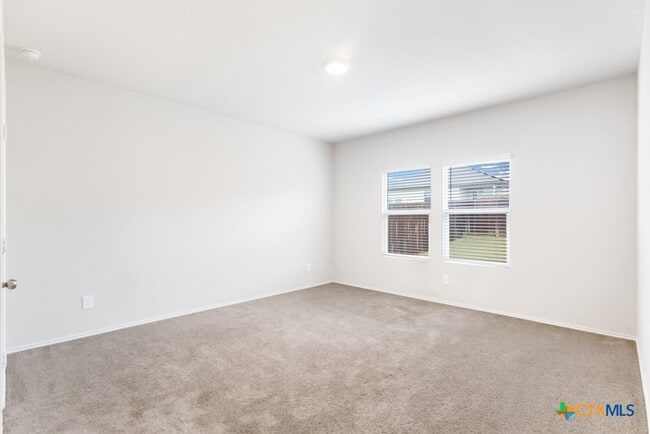 Building Photo - 840 Nodding Nixie