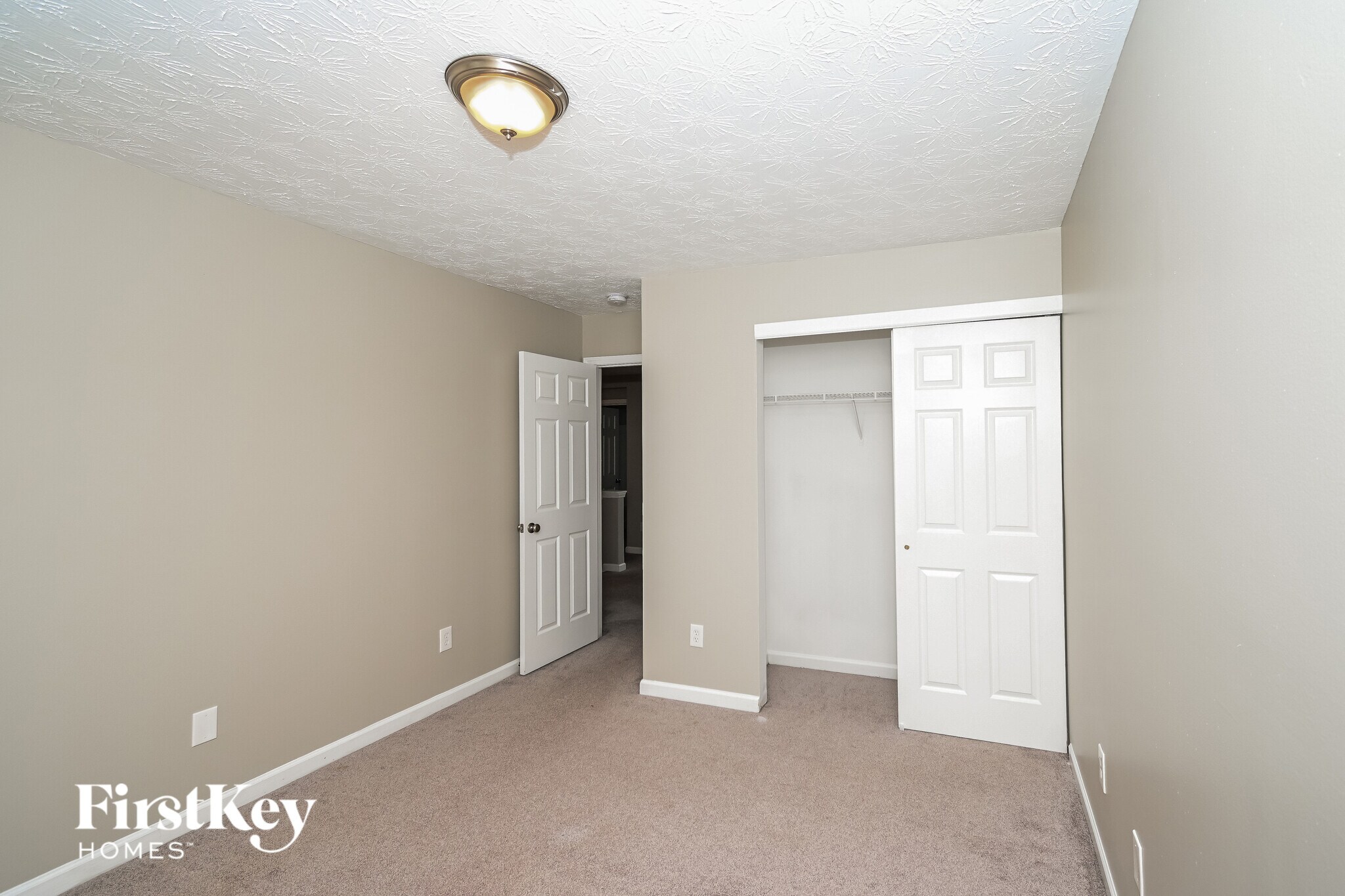 Building Photo - 135 Parkmont Ct