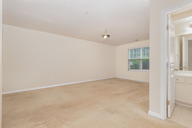 Building Photo - Glenwood North Townes