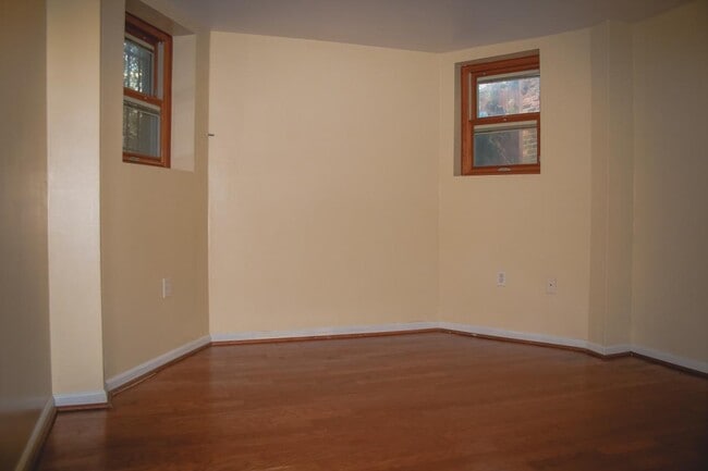 Back bedroom - 1535 9th St NW