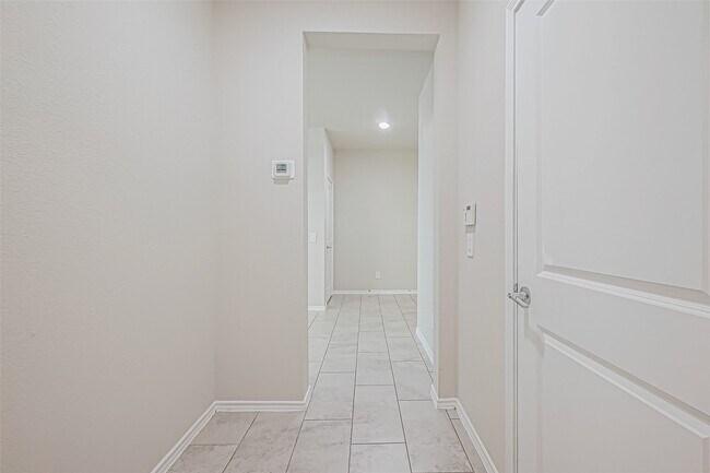 Building Photo - 10511 Blankiet Ln.