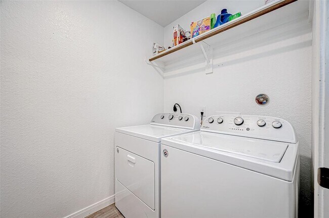 Building Photo - 115 Wilburn Dr