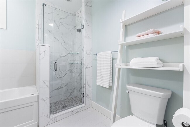 Building Photo - 170 W Fifth St