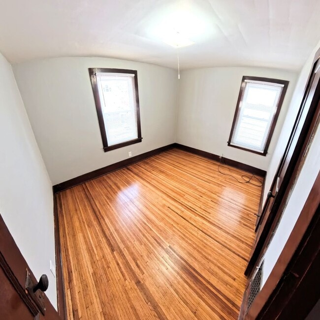 Building Photo - 3 Bedroom in Swillburg Area