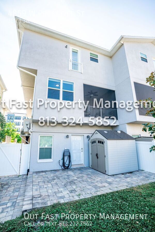 Building Photo - 4859 W Prescott St