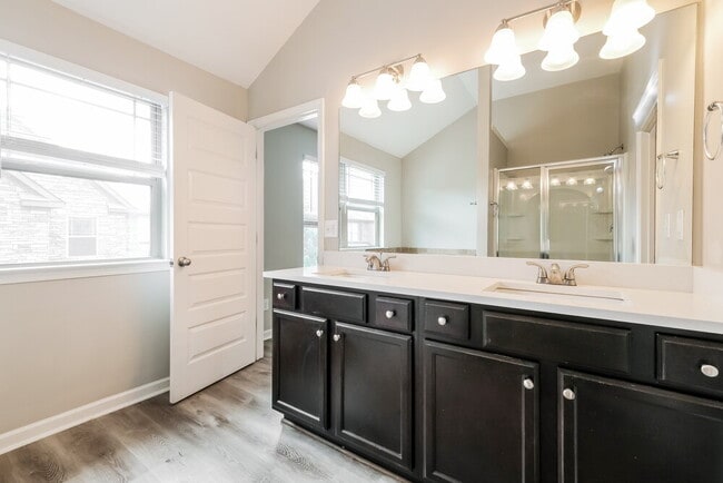 Building Photo - 3992 Tyne Ct