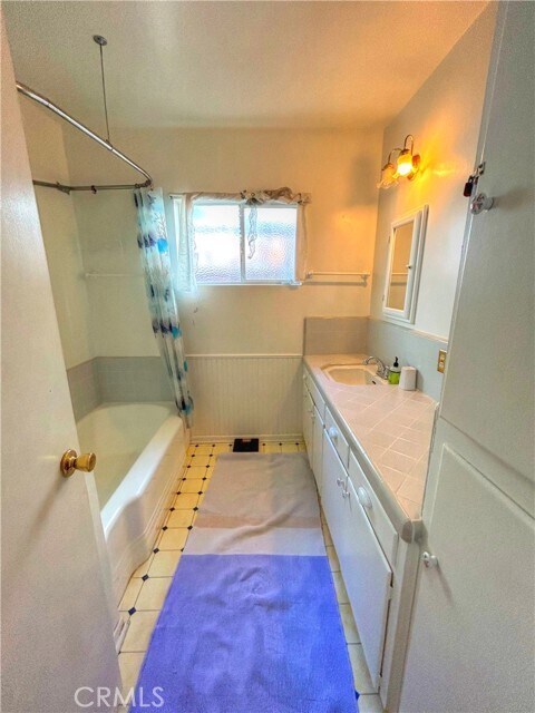 Building Photo - 139 W Mariposa