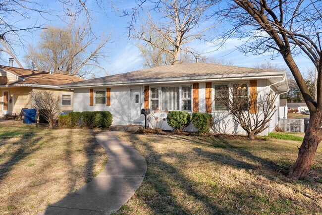 Building Photo - 1315 Washington St