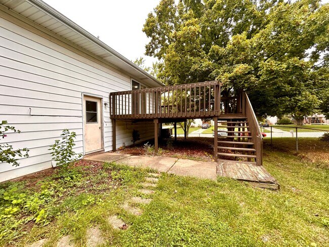 Building Photo - Three Bedroom Home in Walker/Standale