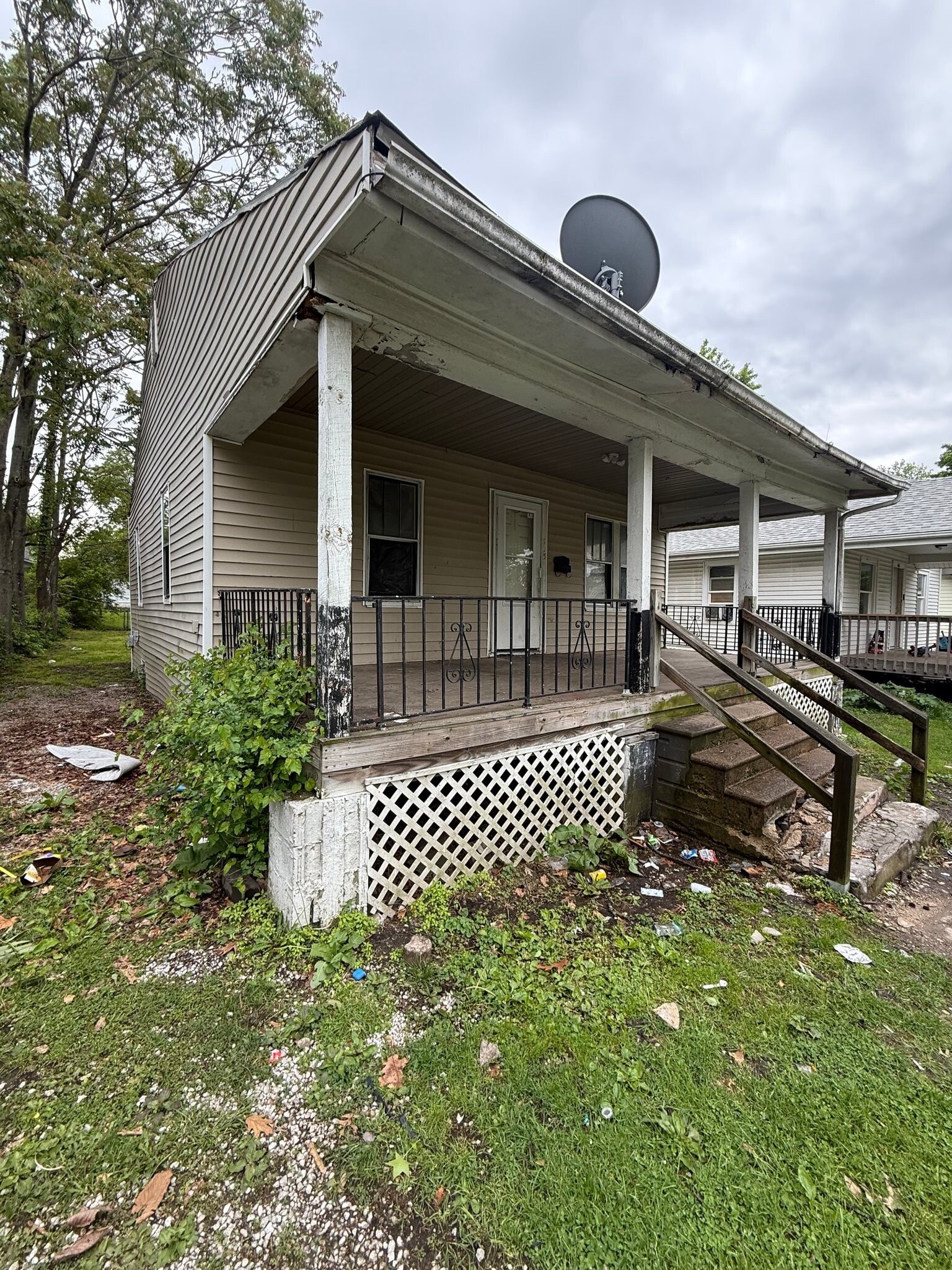 Building Photo - 1303 E Whitmer St