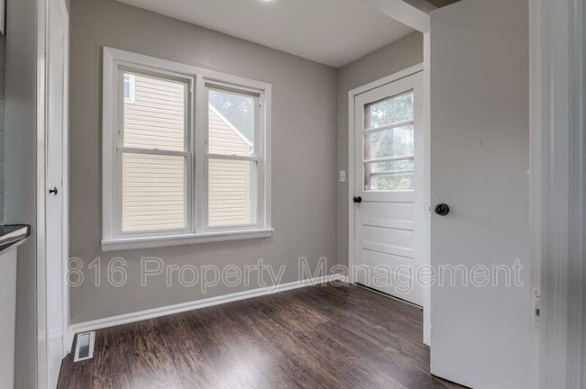 Building Photo - 429 NE 87th St