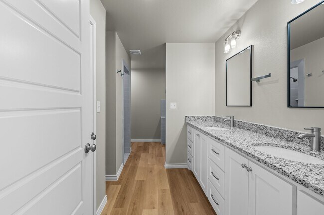 Building Photo - Country Living In Idalou ISD!