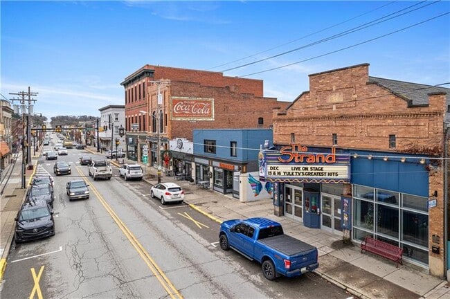 Building Photo - 135 Affinity Dr