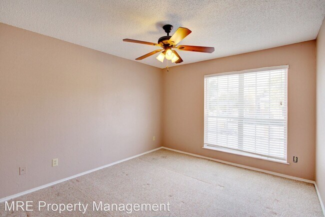 Building Photo - 2101 St Michaels Dr