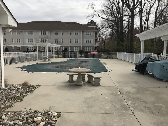 Building Photo - SOUTHMOOR @ RIDGELY MANOR