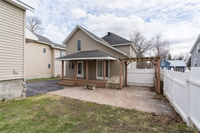 Building Photo - 5383 Bostwick St
