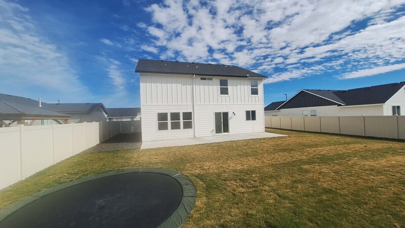 Building Photo - 19359 Spacely Ave