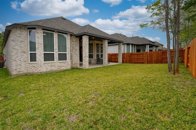 Building Photo - 128 E Cascade Heights Dr