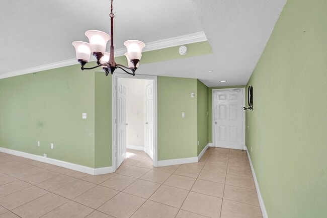 Building Photo - 15075 Michelangelo Blvd