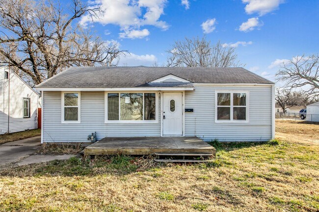 Primary Photo - 1344 S St Paul St