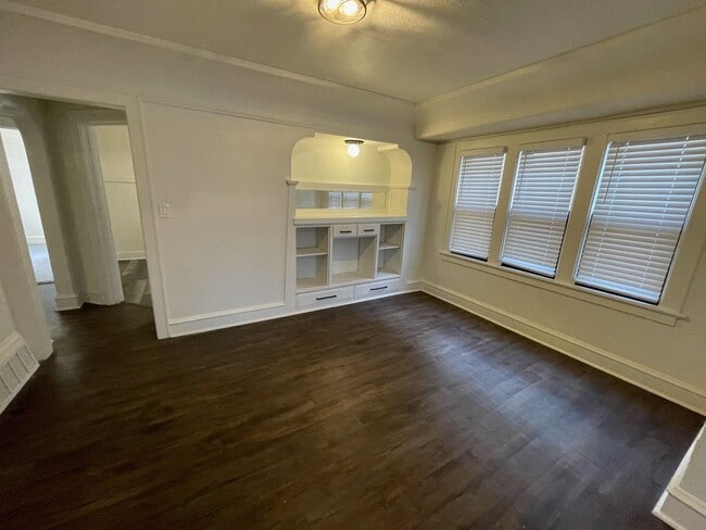 Building Photo - 3158 N 39th St