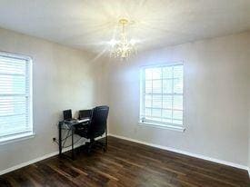 Building Photo - 2821 Maydelle Ln