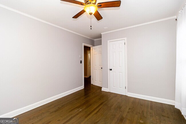 Building Photo - 1275 E Forrest Ave