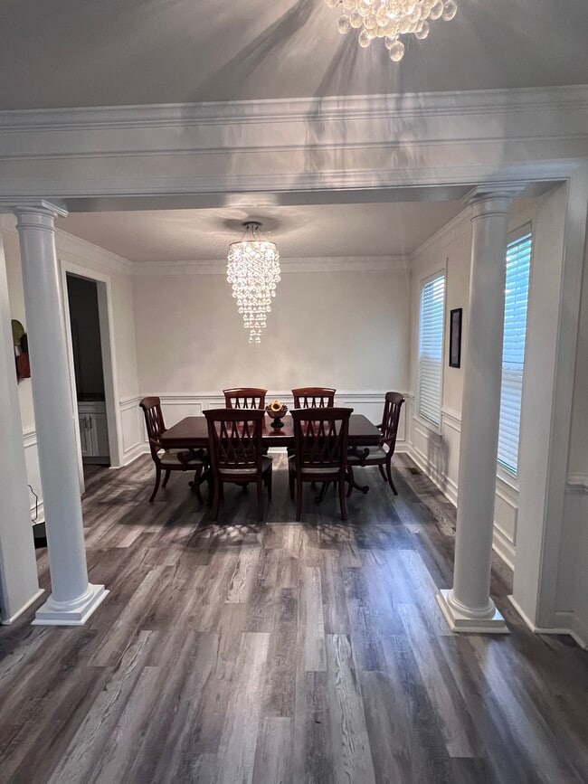 Building Photo - 7222 Conway Pl