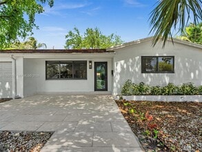 Building Photo - 3193 Taft St