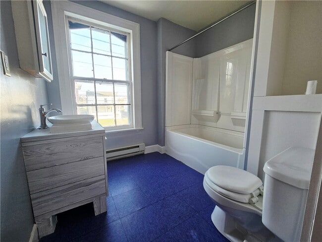 Building Photo - 81 Genesee St