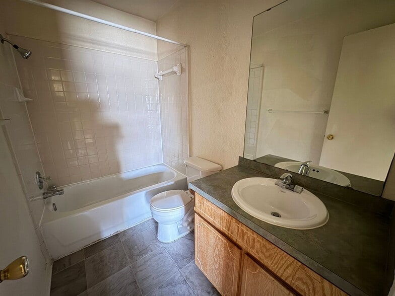 Building Photo - 4409 Mattie Dr