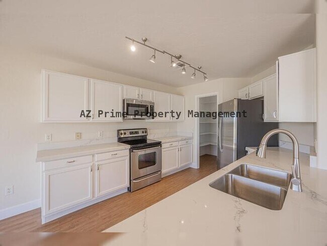 Building Photo - 1255 S Western Skies Dr