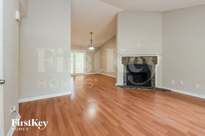 Building Photo - 660 Cranberry Trail