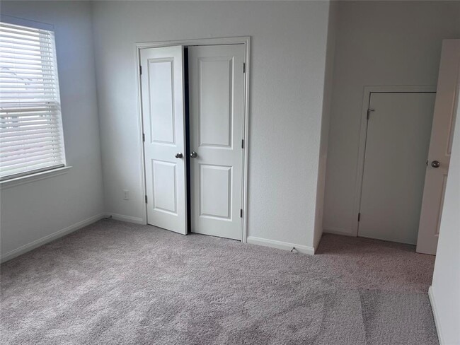Building Photo - 8519 Sommery Ln