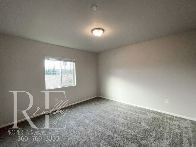Building Photo - BRAND NEW 2024 HOME!