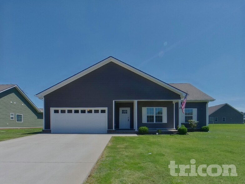 Building Photo - 820 Ellyson Dr