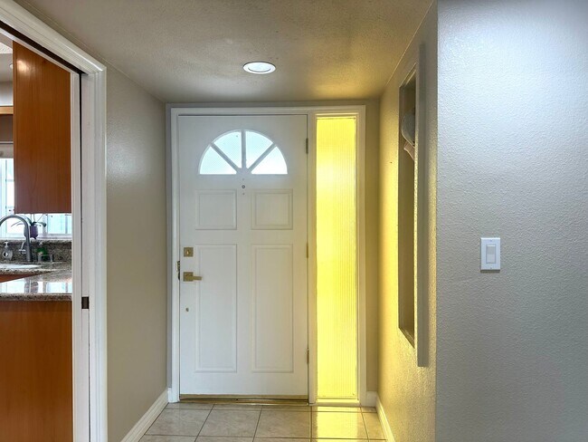 Building Photo - Newly Remodeled | 4 Bedrooms (2 Masters) |...
