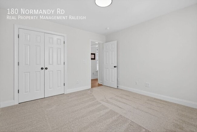Building Photo - 180 Normandy Rd