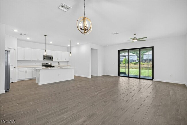 Building Photo - 14306 Winding Cedar Wy