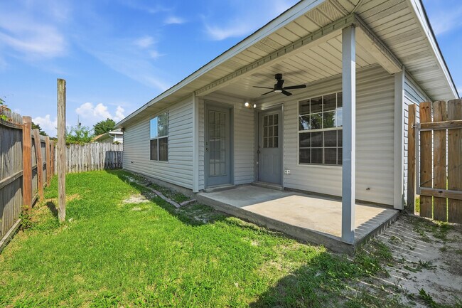 Building Photo - 955 Pacific Silver Ct
