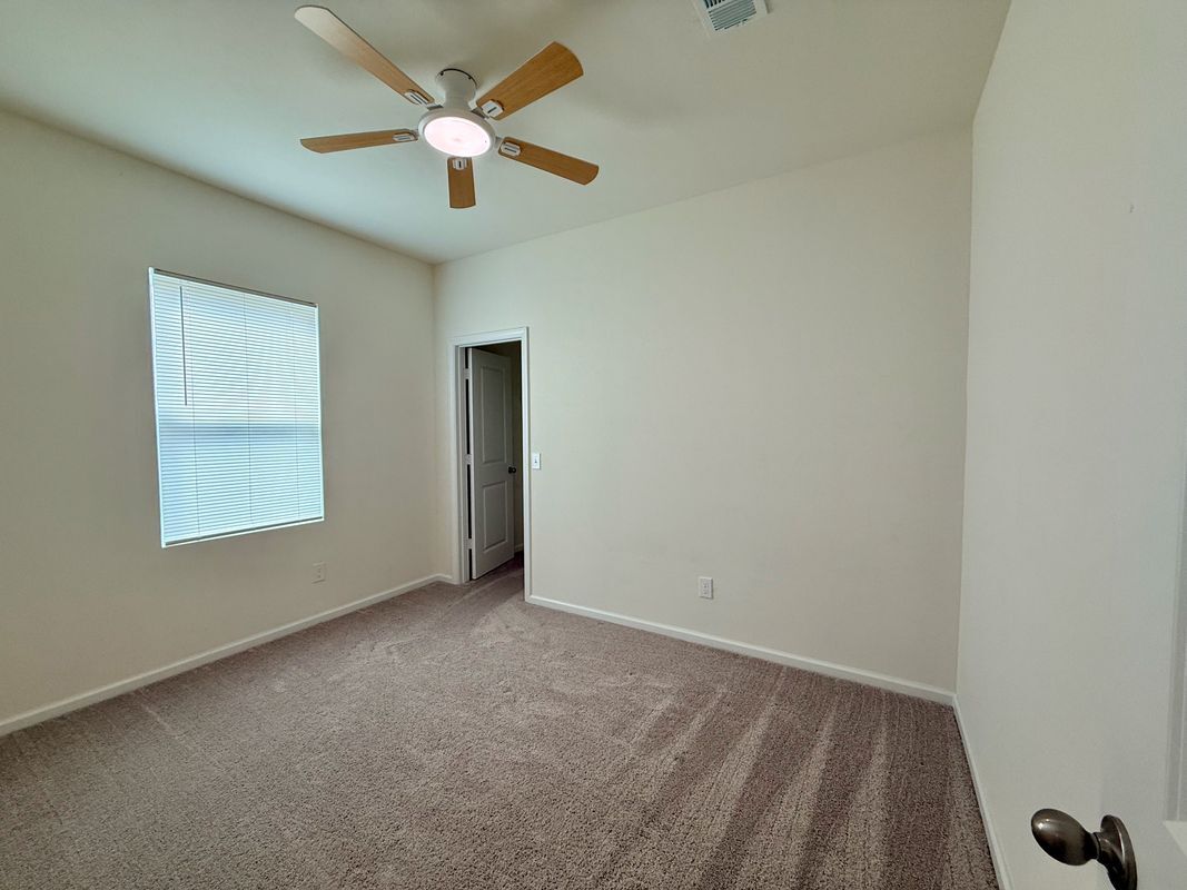 Building Photo - 31238 Williams Lndg St