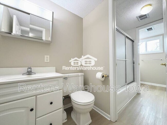 Building Photo - 6202 62nd St