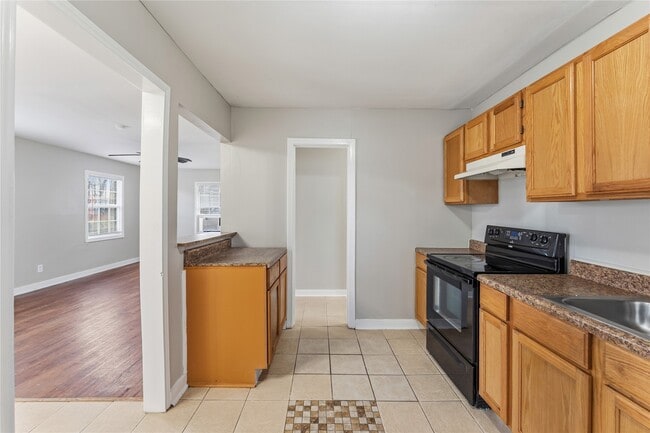 Building Photo - 4814 Burma Rd