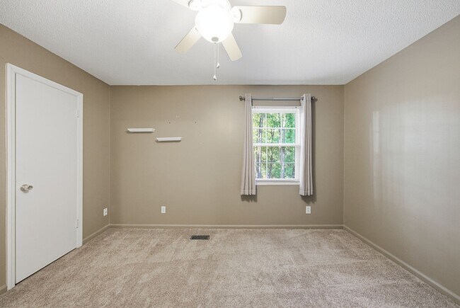 Building Photo - 6355 New Market Way