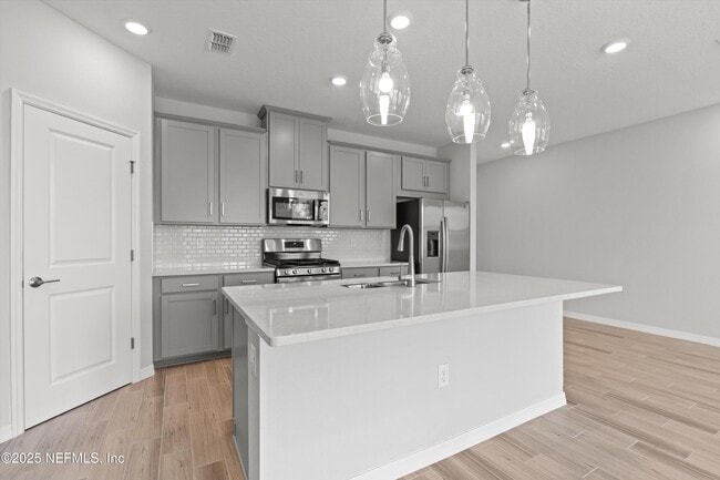 Building Photo - 295 Cherry Elm Dr