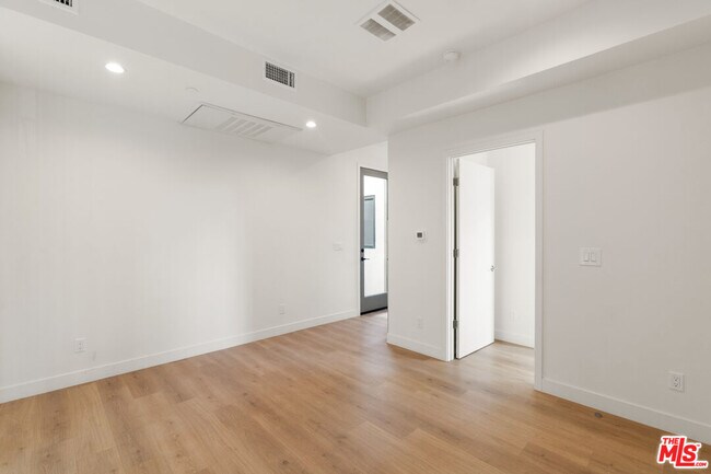 Building Photo - 2847 Marsh St