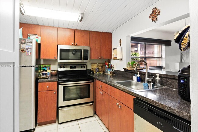 Building Photo - 11209 SW 88th St