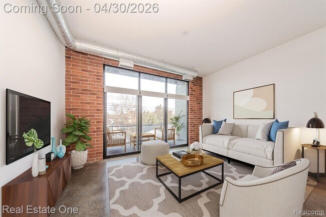 Building Photo - 211 E 9 Mile Rd