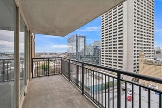 Building Photo - 620 Peachtree St NE